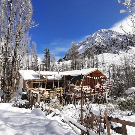 Hostal Crisol Refugio Lo Valdes Exterior foto